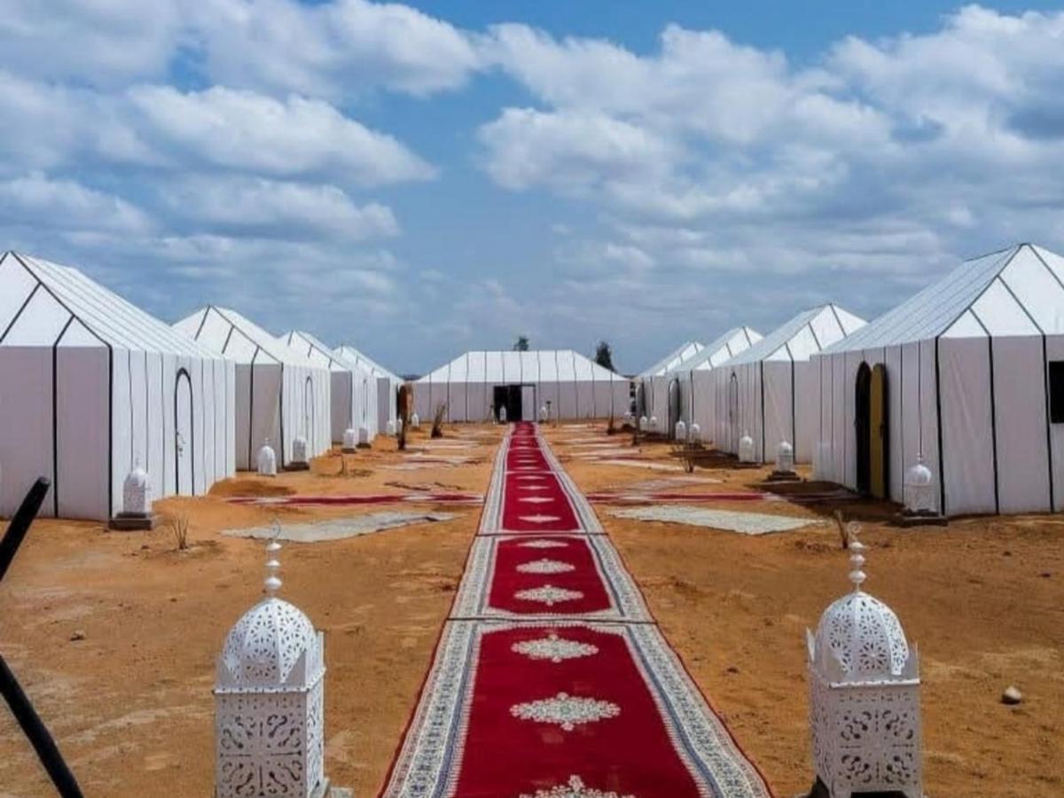 Desert Paradise Luxury Camp Мерзуга Экстерьер фото