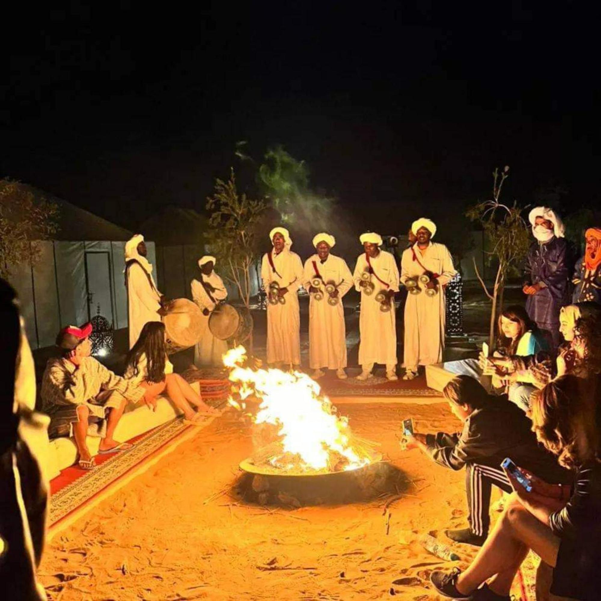 Desert Paradise Luxury Camp Мерзуга Экстерьер фото